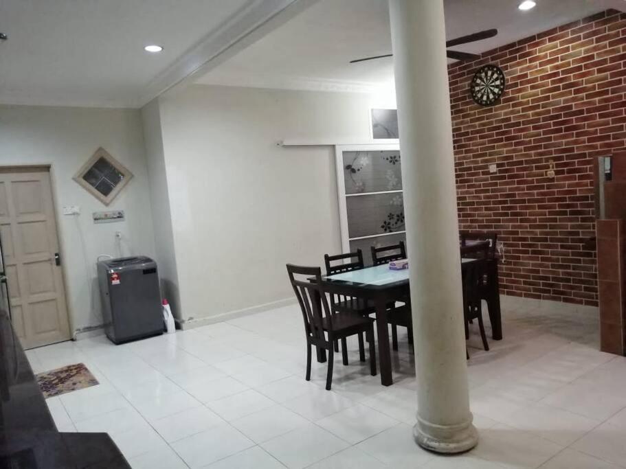 Sri Wang Homestay @ Arau Exterior foto
